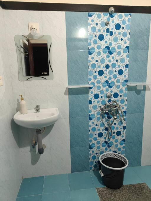 Sharvari Home Stay ウドゥピ エクステリア 写真